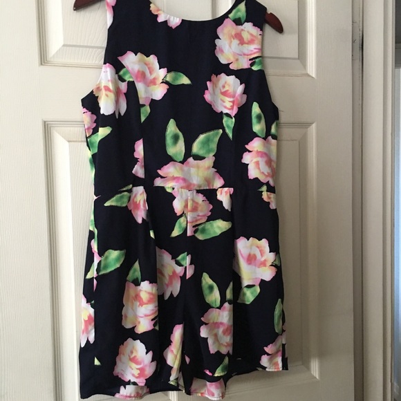 Monteau Other - Floral romper
